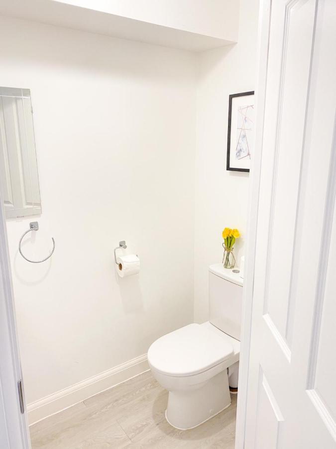 Tudors Esuites 3 Bed House Garden & Netflix 버밍엄 외부 사진